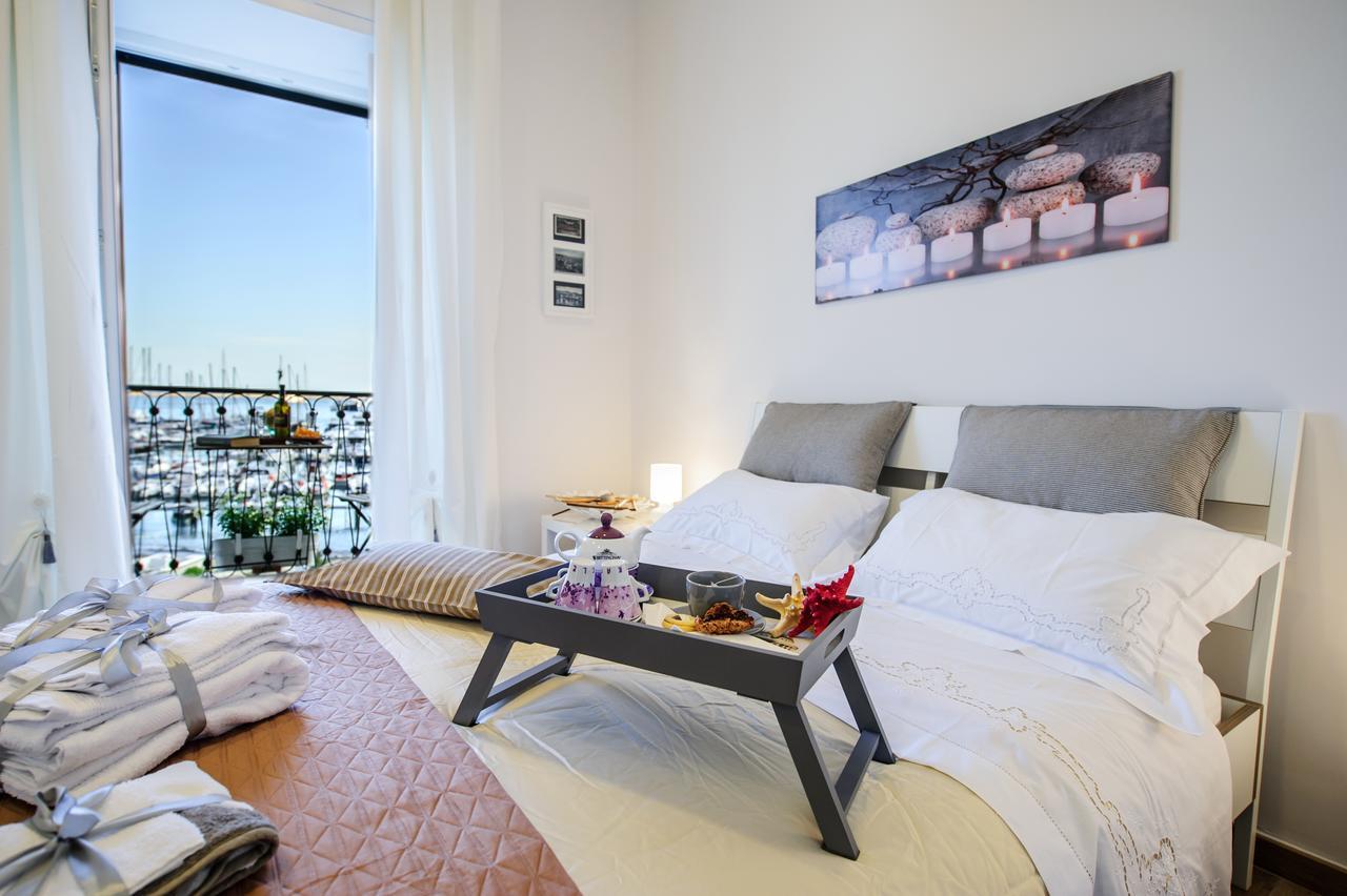 Margherita'S Apartment Salerno Buitenkant foto