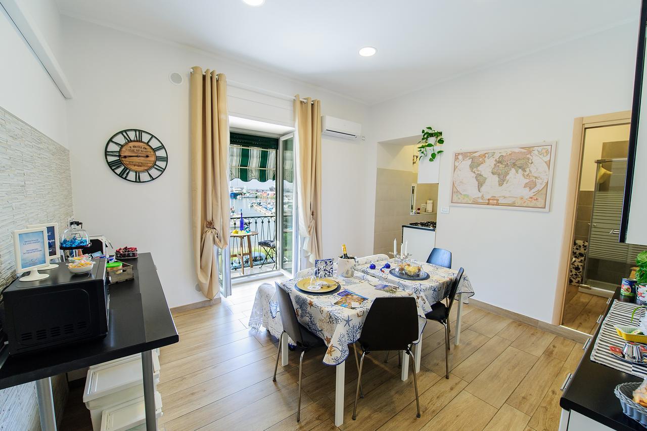 Margherita'S Apartment Salerno Buitenkant foto